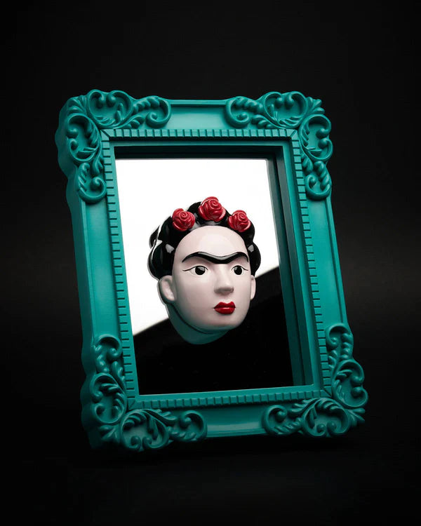 FRAME ICONS FREDA KAHLO