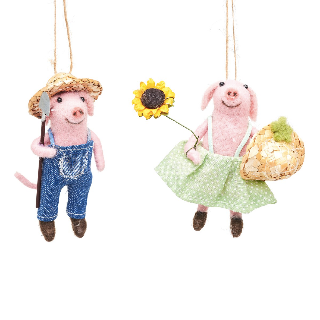 FARMER PIGS FELT DECORATION